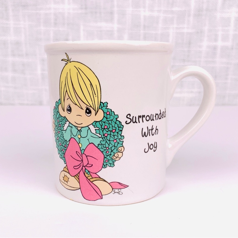 1994 Precious Moments ceramic Surrounded with Joy vintage Enesco Christmas mug